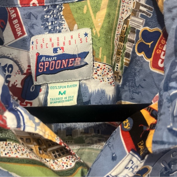 Reyn Spooner Blue Casual Button Down Shirt with Sports Print Chicago Cubs - Picture 3 of 6